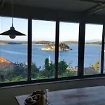 Bellevue Hvar חוואר
